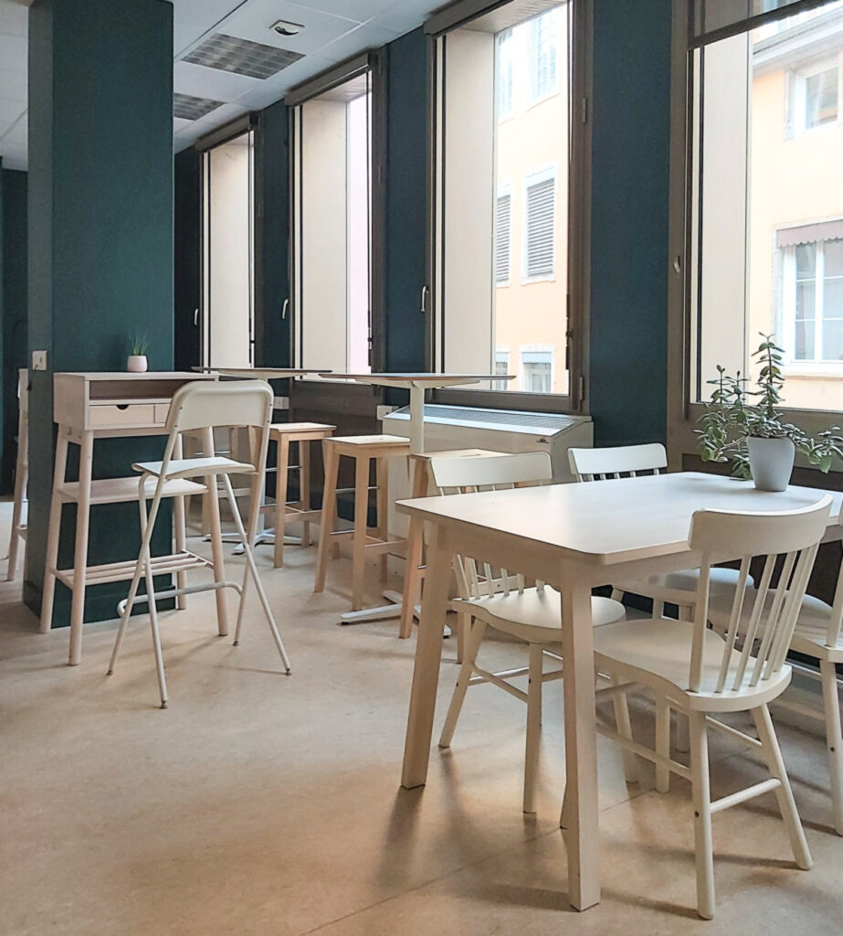 Un lieu pour tous et pour chacun... Transformation de locaux professionnels