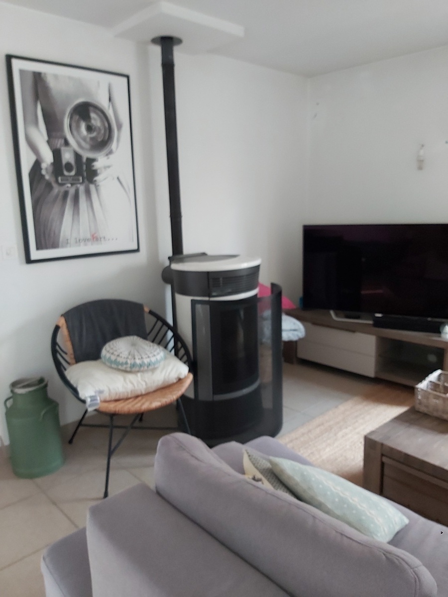 AVANT – Vue poêle et mur porteur